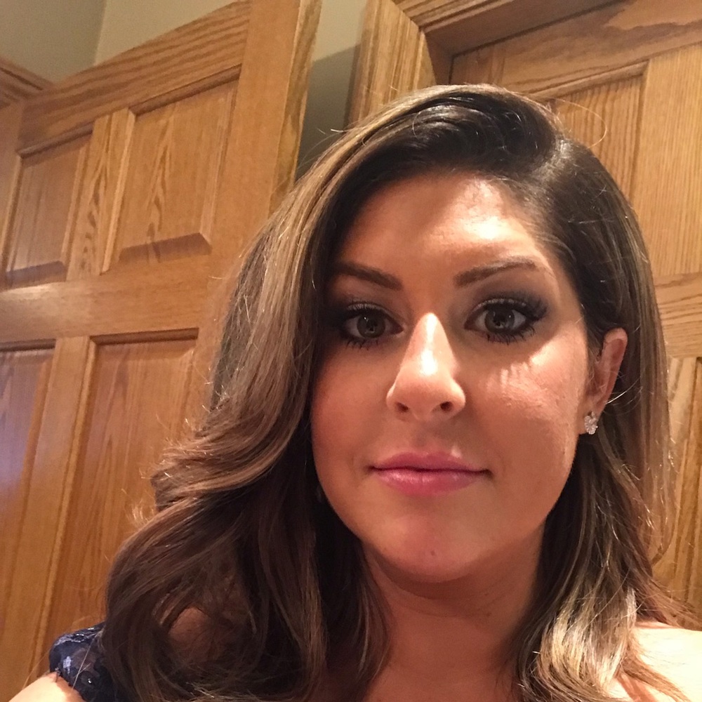 Meet your Posher, Andrea